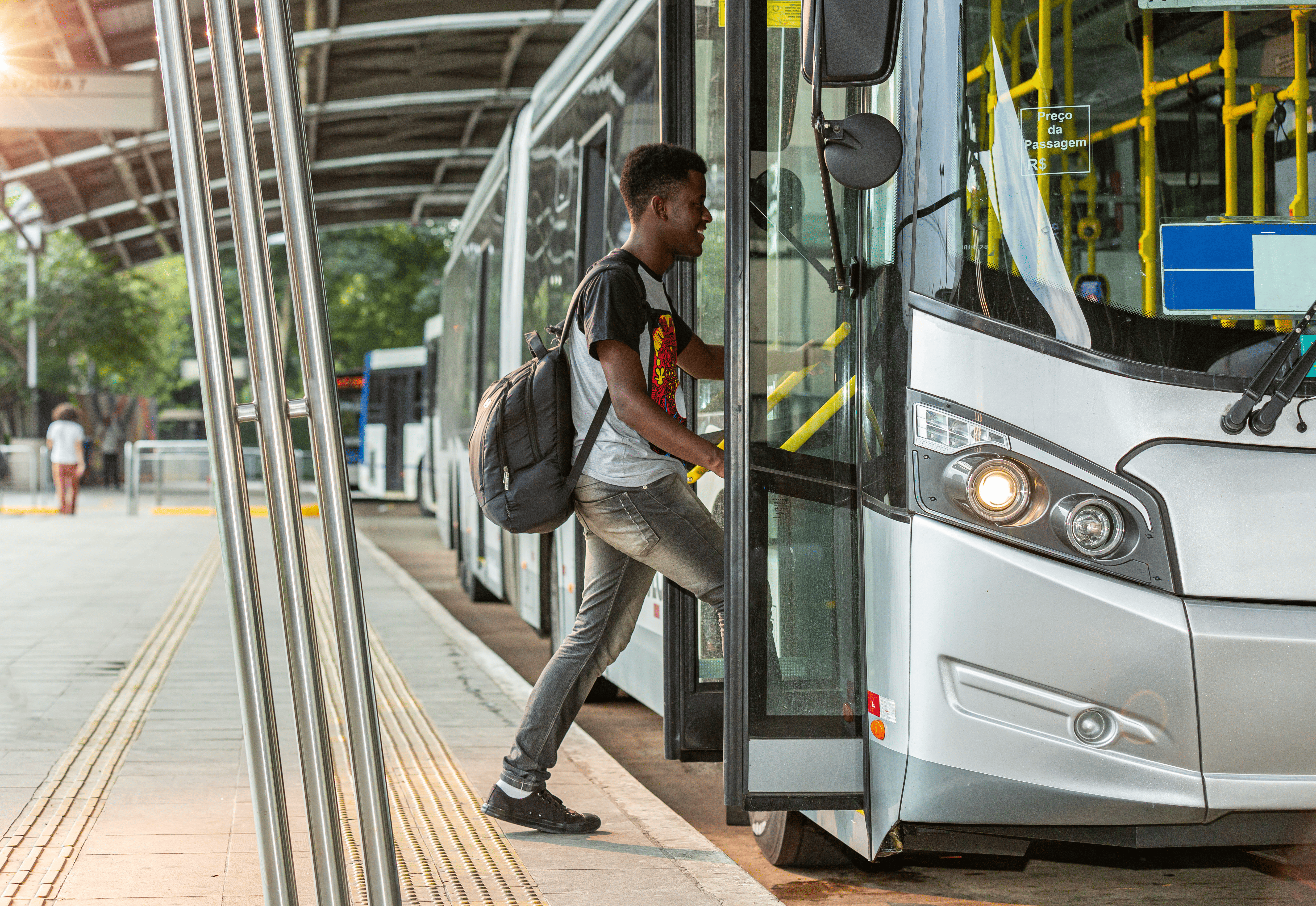 Scheduled shuttle service 1 - Group transport in Benin